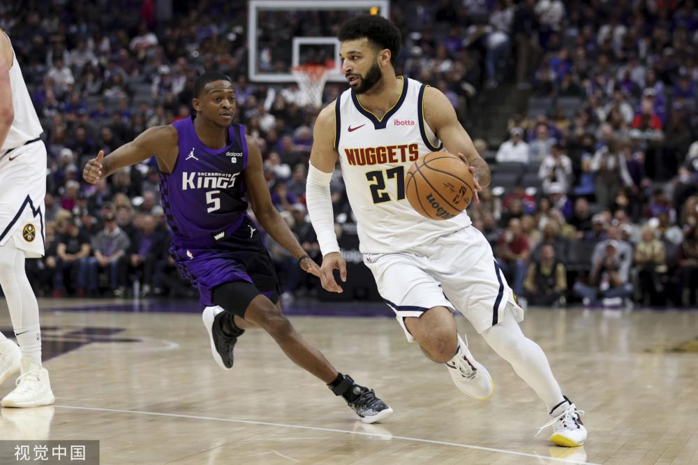 了众多跑友 了众多跑友