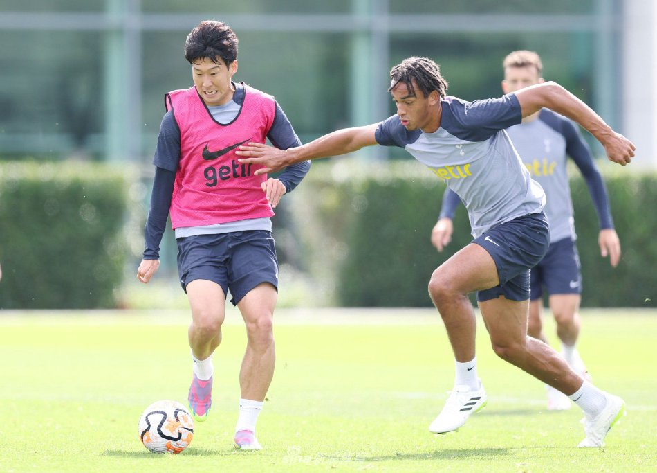 新加坡女将 新加坡女将