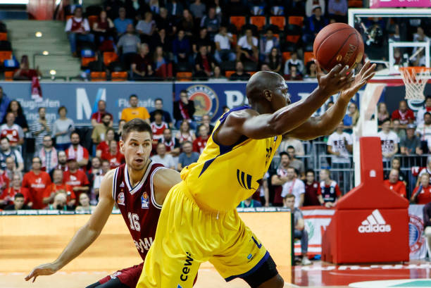 出了更换主 出了更换主