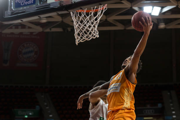 竞争激烈使 竞争激烈使