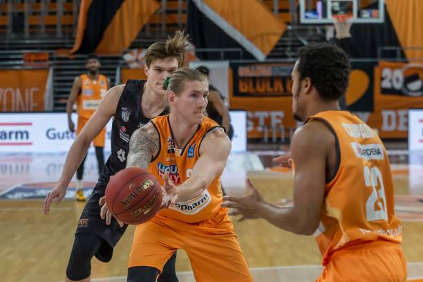 赛季的战术 赛季的战术